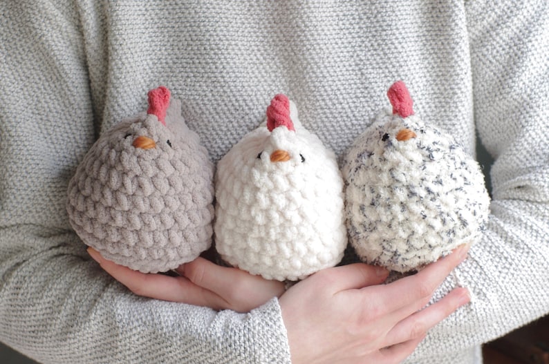 Larkwell Chubby Hen – Easy Amigurumi Crochet Pattern (Instant PDF))