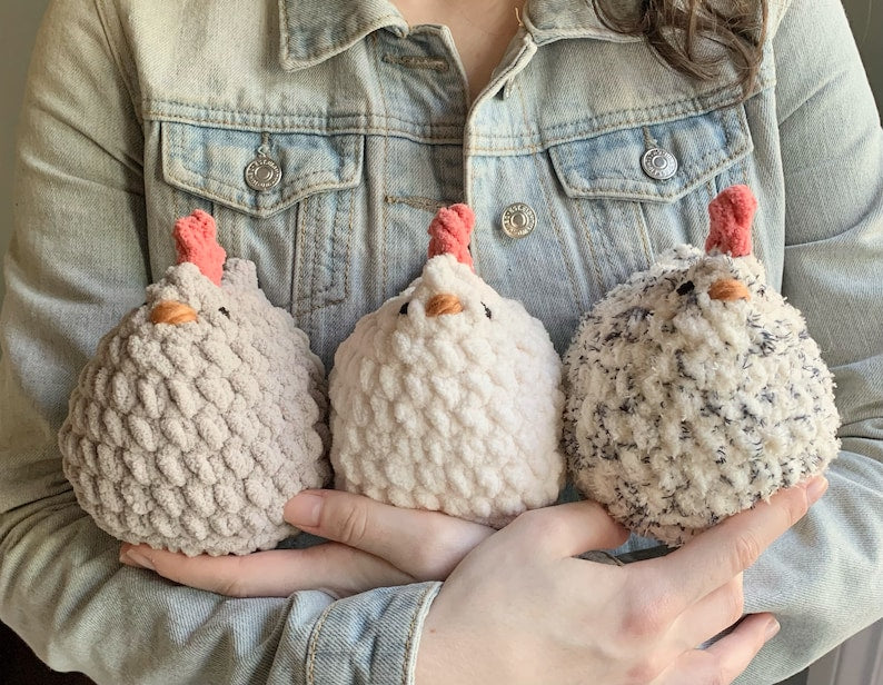 Larkwell Chubby Hen – Easy Amigurumi Crochet Pattern (Instant PDF))